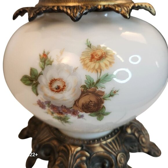 Vintage 3 way Table Lamp Floral Hand-Painted Glass Shade & Metal Base Electric D - Picture 11 of 16